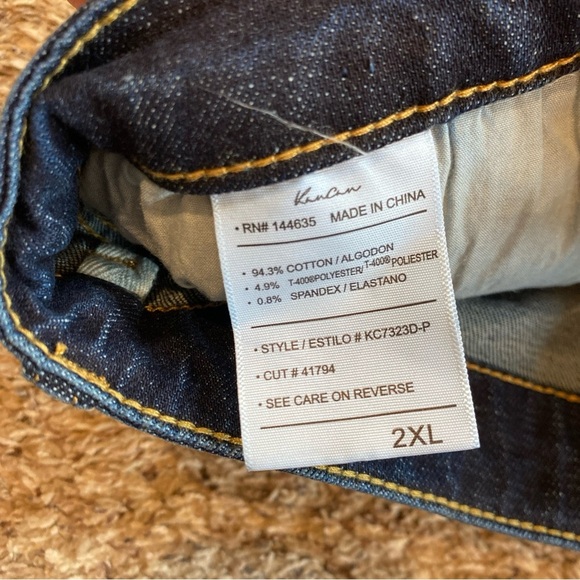 NWT Kancan Women's 2XL Ellie High Rise Dark Wash Cut Off Denim Shorts stretch - Picture 5 of 6